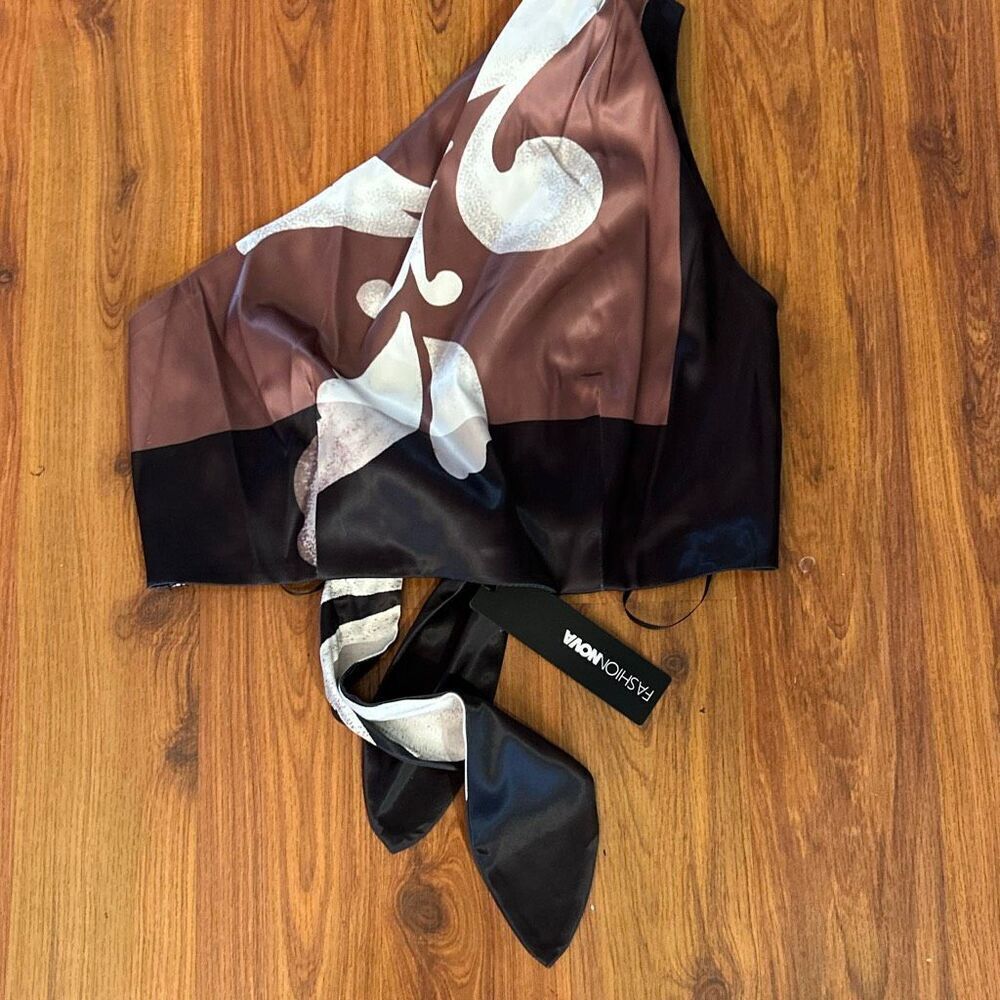 NWT Fashion Nova black tan satin one shoulder cropped top Size L